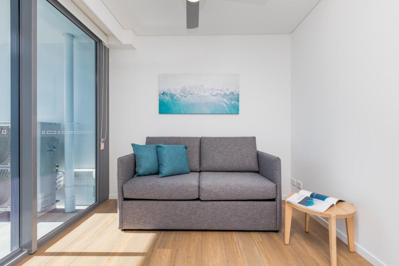 Sky Broadwater Apartments Southport Buitenkant foto